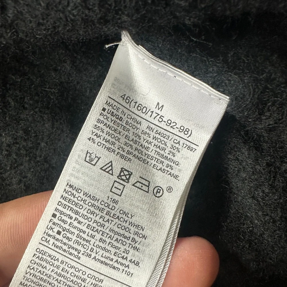 Banana Republic item description